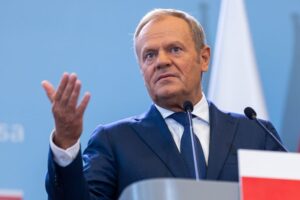 Donald tusk zada 100 tys zl za okladke gazety polskiej zeznawal przed sadem 83361bc.jpg