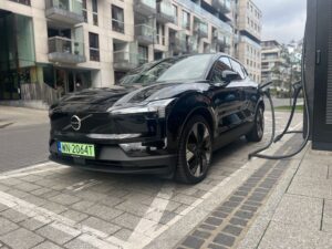 Elektryczne volvo ex30 to troche chinczyk troche porsche ce286f7.jpg