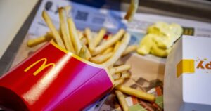 Mcdonalds wyplaci odszkodowanie 8 latce miliony za pechowego nuggetsa 6d4d148.jpg