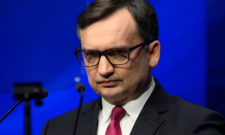 Ziobro grozi posłom z komisji ds. Pegasusa: Poniosą odpowiedzialność karną Ziobro grozi posłom z komisji ds. Pegasusa: Poniosą odpowiedzialność karną