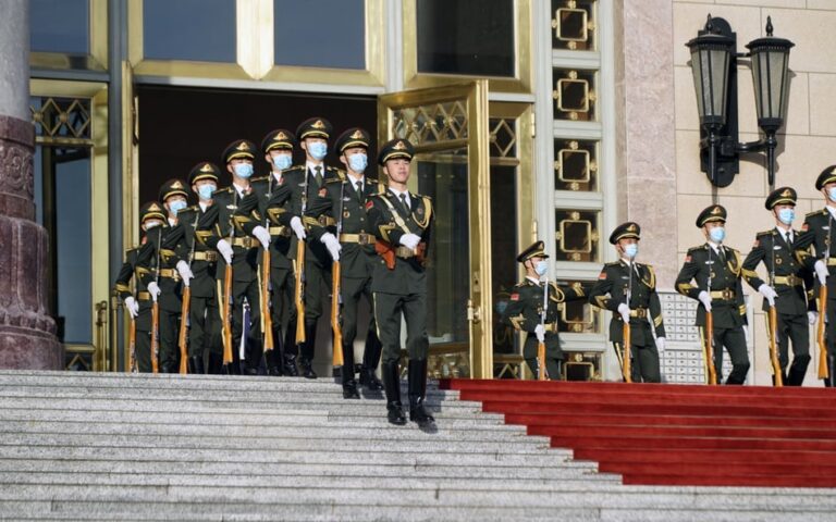 Chiny mają już drony z laserami. Promień tnie metal i zniszczy cały oddział wojska