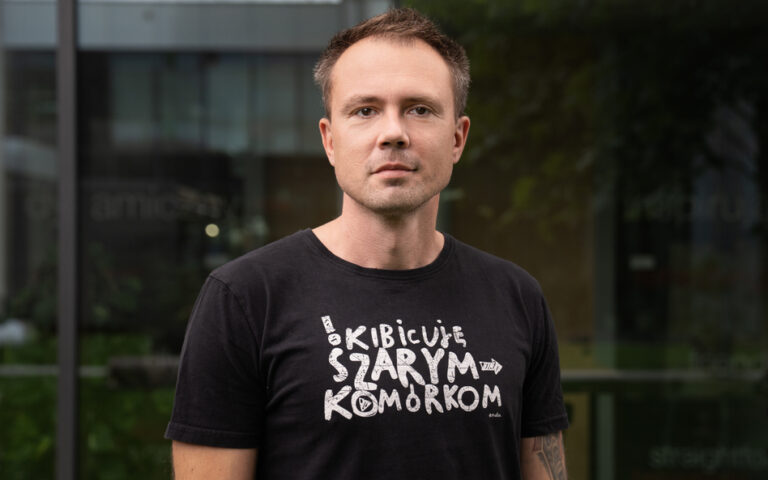 Jak chronić swoją cyfrową tożsamość i być bezpieczniejszym
