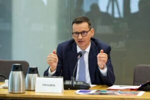 Mateusz morawiecki naduzyl uprawnien bedzie zawiadomienie ws afery wizowej c5a0e5e.jpg