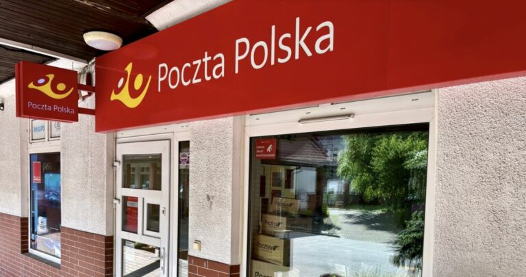 Podwyżki w Poczcie Polskiej. Część pracowników zarobi więcej od stycznia