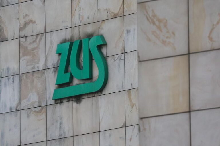 Umorzenie składek, ale nie dla wszystkich. ZUS przypomina o ważnym terminie.