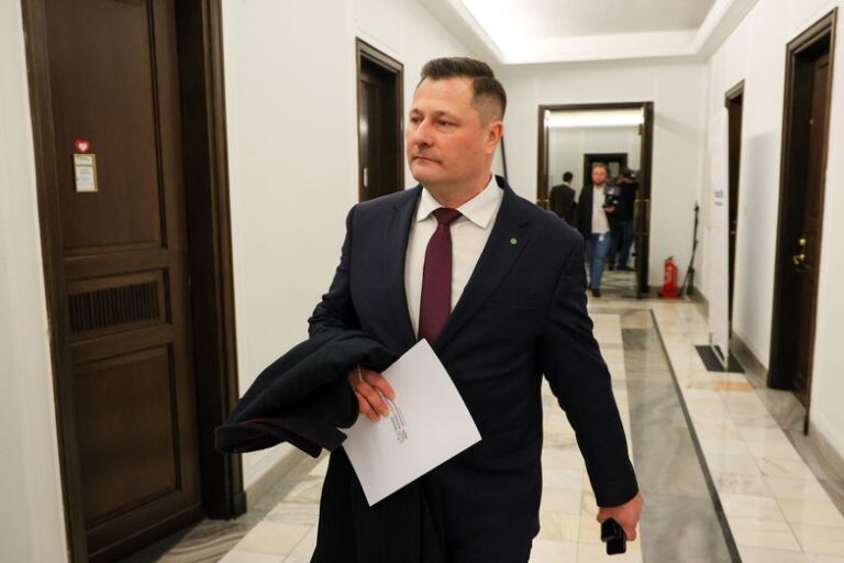 Minister Obiecal Nowy Program Mieszkaniowy Zapytali Go O Szczegoacutely Ff6ebf0, NEWSFIN