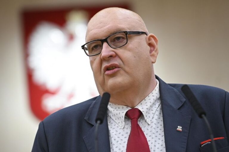 Rząd nie zmienia zdania ws. TK. Oto konsekwencje