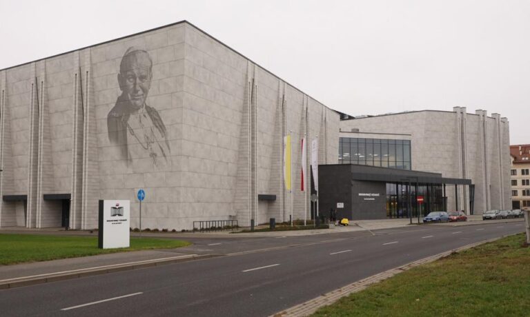 To koniec Muzeum „Pamięć i Tożsamość”. Starcie Lux Veritatis z Ministerstwem Kultury
