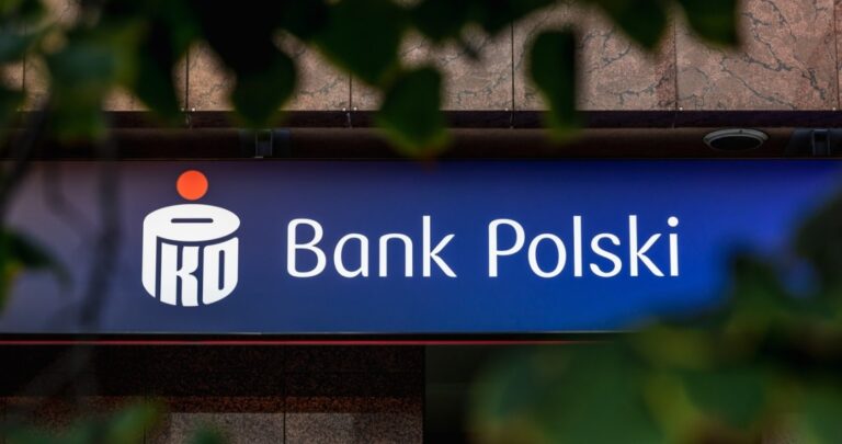 Zmiany dla klientów PKO BP od 6 maja. Bank wprowadzi nowe limity