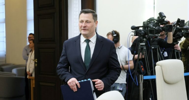 Czy będzie nowy podatek? Minister nie zaprzecza, „temat na dłuższą dyskusję”