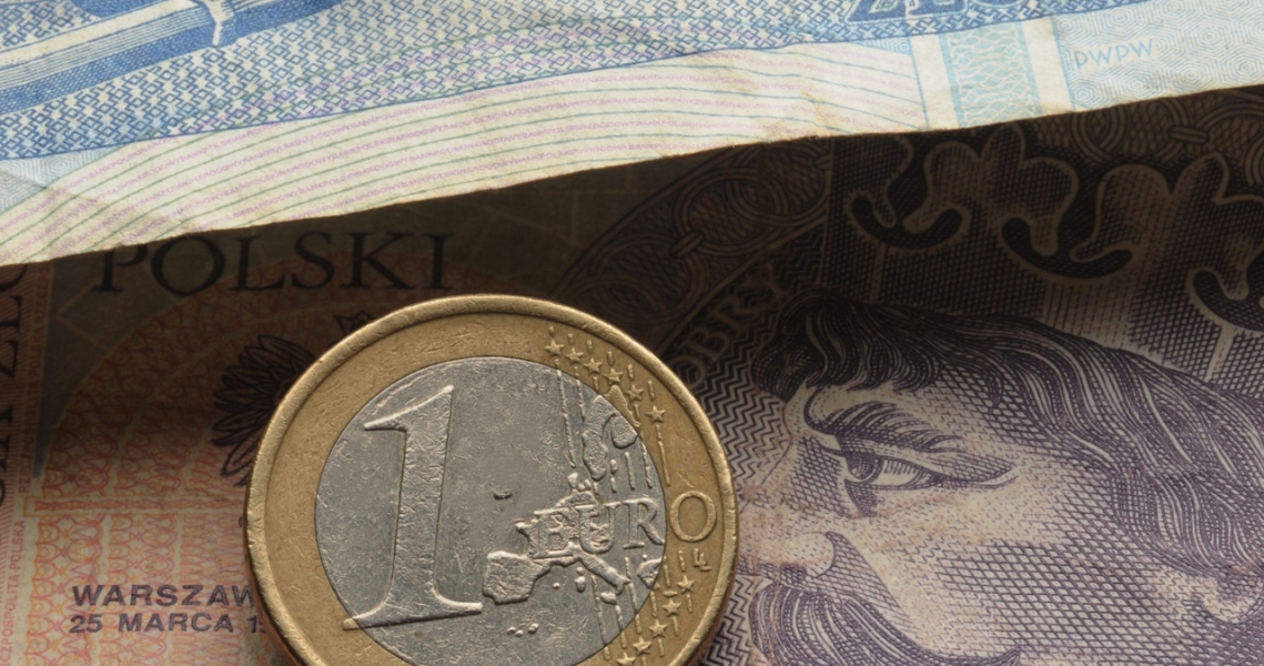 Zloty Sie Nie Zatrzymuje Potezne Umocnienie Euro Nadal W Doacutel Cc455f5, NEWSFIN