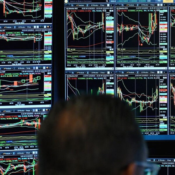 Wall Street Lie Rany Dolar Szoruje Po Dnie Wiat Wedug Trumpa F945dee, NEWSFIN