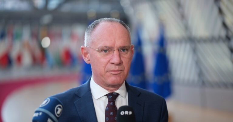 Austria. Wprowadzono zakaz łączenia rodzin imigrantów. Tak długo będzie obowiązywał