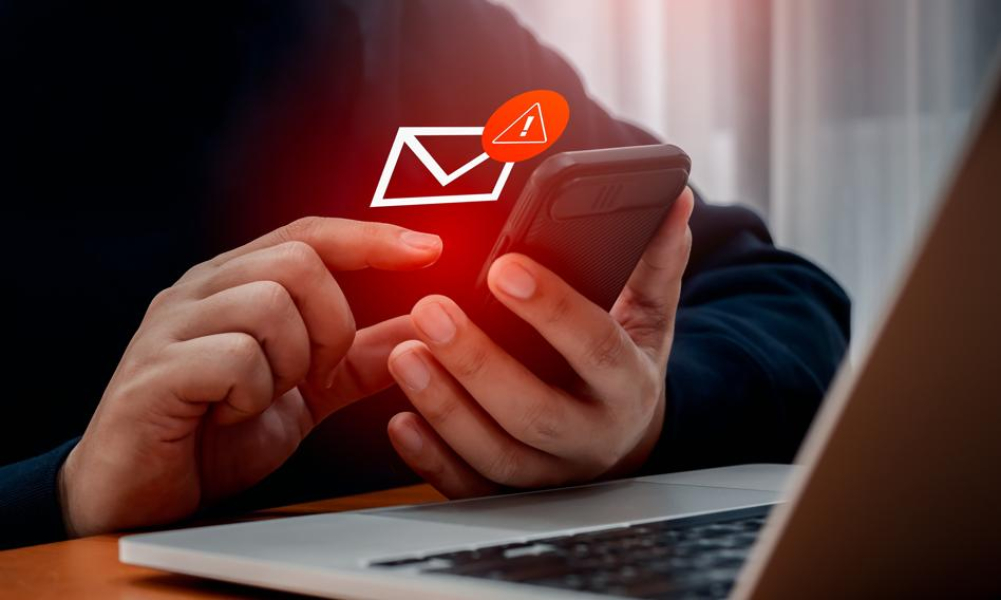 Faszywe Inwestycje I Phishing Skala Oszustw Finansowych W Polsce Gwatownie Ronie 5257542, NEWSFIN