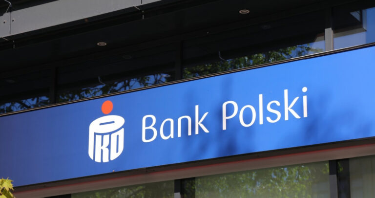 PKO BP wydało oświadczenie. Powinno ono dotrzeć nie tylko do klientów banku