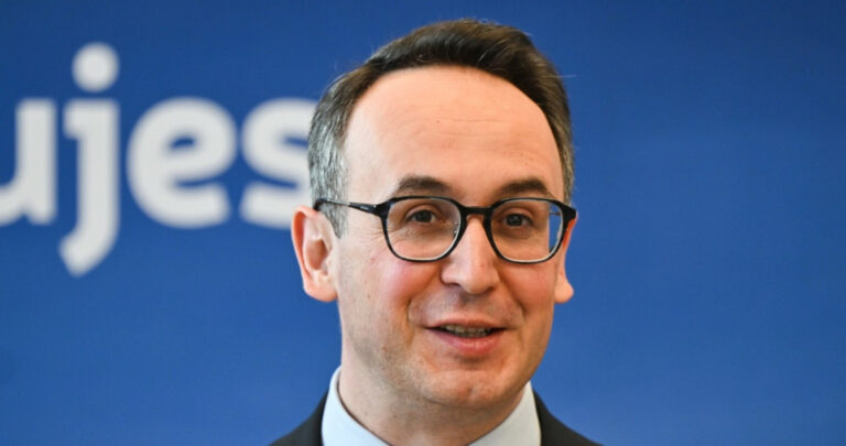PKP z Warszawy do Chorwacji od lipca? Minister ujawnia cenę biletu