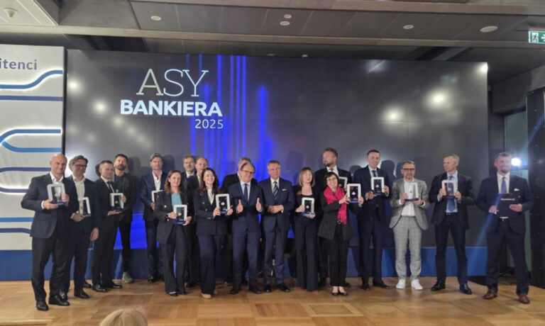 Asy Bankiera W Rkach Zwycizcw Niepowtarzalna Gala Na Giedzie Papierw Wartociowych 8a7a198, NEWSFIN