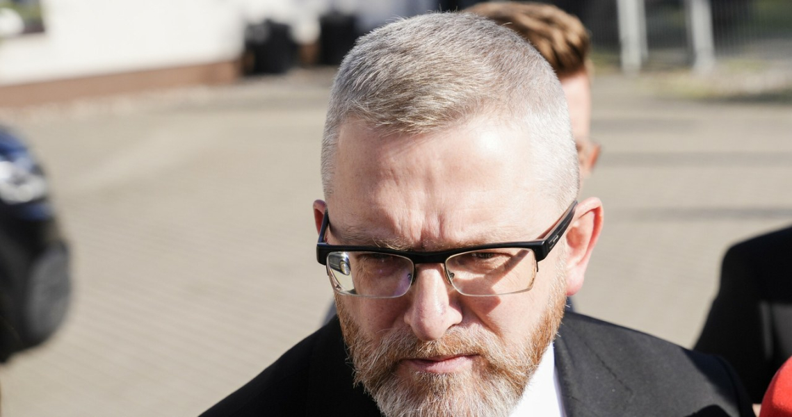 Kontrowersyjna Interwencja Parlamentarna Brauna Bdzie Powiadomienie 6b5d20d, NEWSFIN