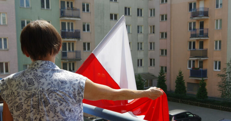 Rozdaj Bilety Powodem Jest Flaga Ktra Zostaa Nieprawidowo Powieszona B8a3844, NEWSFIN