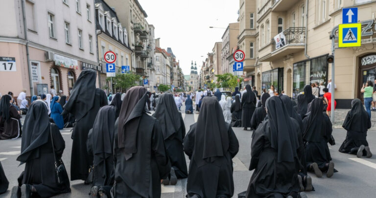 Tyle Zarabiaj Zakonnice W Polsce Wielu Bdzie Zaskoczonych E5558b0, NEWSFIN