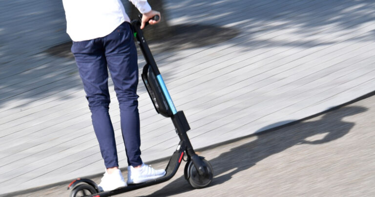Policja Poluje Na Kierowcw Skuterw Za Te Wykroczenia Grozi Mandat W Wysokoci 2500 Z 90a81c5, NEWSFIN