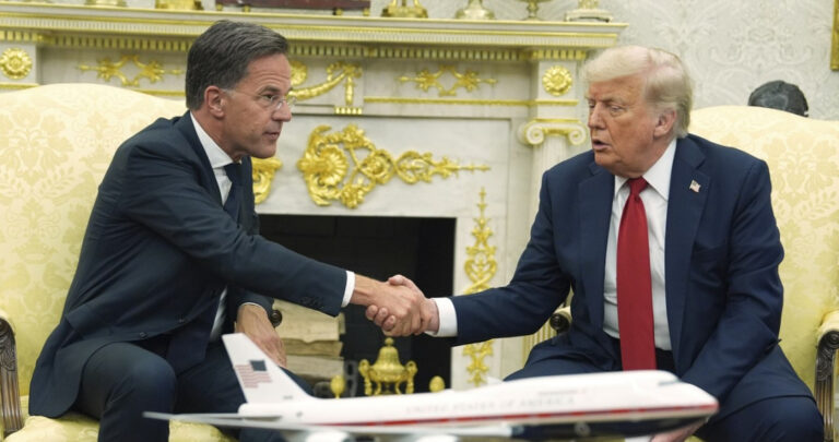 Trump zmienia ton: USA grożą Rosji nowymi cłami w wysokości 100% w ciągu 50 dni