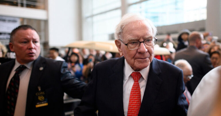 Warren Buffett Stawia Na Rezerw Gotwkow Historyczny Wynik Spki Cc2bcc3, NEWSFIN
