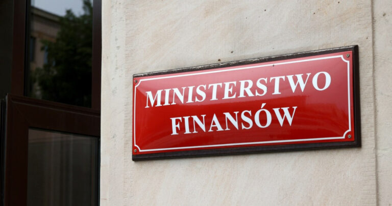 Deficyt budżetowy rośnie. Ministerstwo Finansów opublikowało nowe dane.