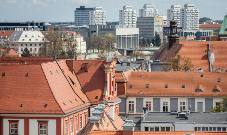 Do Wojen O Wpywy I Doywotniego Siedzenia W Biurze Oto Co Ludzie Myl O Propozycji Zniesienia Limitu Dwch Kadencji 23c2f20, NEWSFIN