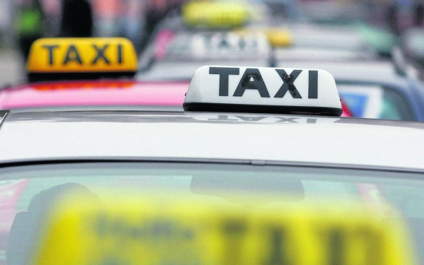 Kryzys W Brany Taxi W Polsce Kierowcw Zastpi Roboty 234327c, NEWSFIN