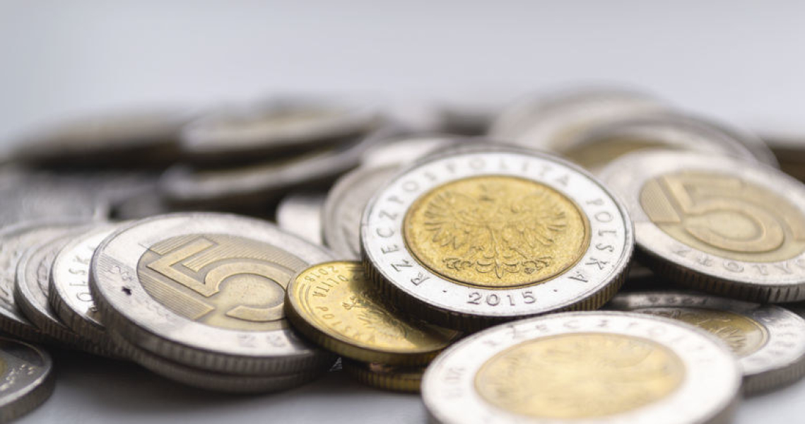 Kursy Walut Ile Kosztuj Dolar Euro I Frank W Poniedziaek 18 Sierpnia Wieczorem 3782a11, NEWSFIN