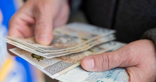 Gotwka Znw Cieszy Si Popytem Pienidz Papierowy Zyskuje Na Popularnoci I Prawda Nie Kamie 40256a6, NEWSFIN
