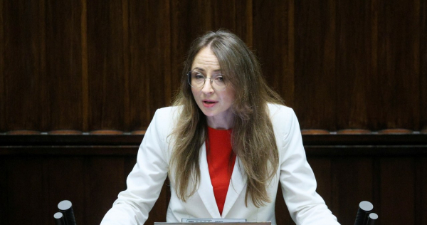 Spr O Wiadczenie 800 Minister Ostro Krytykuje Pomys Prezydenta To Po Prostu Okrutne 9e9ba80, NEWSFIN