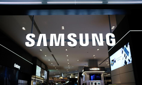 Walka o płatności mobilne. Samsung wkracza z Samsung Pay i wyzywa Blika na pojedynek. Bj O Mobilne Patnoci Samsung Uruchamia Usug Samsung Pay I Rzuca Wyzwanie Blikowi 5734468, NEWSFIN