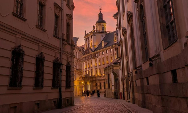 „Dobry, zły i brzydki”. Specjalista prognozuje trzy warianty przyszłości polskiej nauki. Dobry Zy I Brzydki Ekspert Przedstawia Trzy Moliwe Scenariusze Rozwoju Nauki W Polsce 5e699c5, NEWSFIN