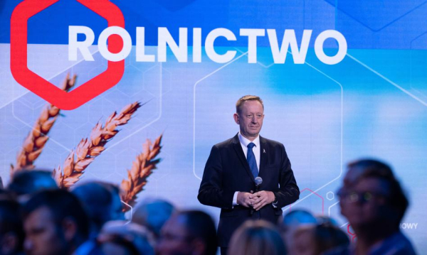 Dawtona: Owoce w tubkach dla polityków PiS i akcja „Głosuj na Telusa” Jak Dawtona Owocowe Tubki Dla Politykw Pis Robia Daj Plusa Na Telusa 3797583, NEWSFIN