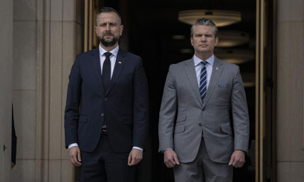 Kosiniak Kamysz Rozmawia Z Hegsethem Amerykascy Onierze Zostaj W Polsce F6816d4, NEWSFIN