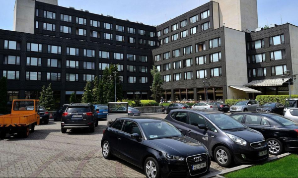 Ściany odmalowane, łazienki nietknięte. Nowy Dom Poselski: prawdziwy remont czy tylko kosmetyka? Malowanie Cian Ale Bez Remontu Azienek Nowy Dom Poselski To Rzeczywicie Remont Czy Pudrowanie Trupa E3b51bd, NEWSFIN