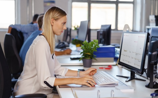 Ukryte Ai W Przedsibiorstwach Pracownicy Na Szerok Skal Ujawniaj Poufne Informacje Chatbotom 54569cd, NEWSFIN