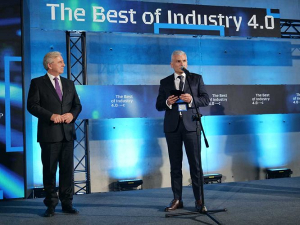 Winiowski Nagrodzony Tytuem The Best Of Industry 40 I Uczestniczy W Debacie O Przyszoci Zarzdzania Produkcj Cdb300e, NEWSFIN