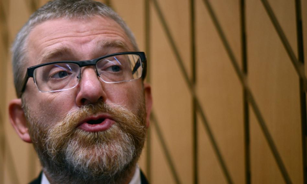 Zbieraj Si Czarne Chmury Nad Braunem Polityk Przesuchany Ws Uchylenia Immunitetu 6b0594e, NEWSFIN
