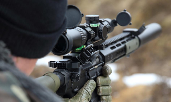 Sto tysięcy euro za ludzkie łowy. „Wczasowicze” dopłacali za ostrzał… dzieci w Sarajewie. 100 Tys Euro Za Polowanie Na Ludzi Turyci Pacili Ekstra Za Strzelanie Do Dzieci W Sarajewie 49ed366, NEWSFIN