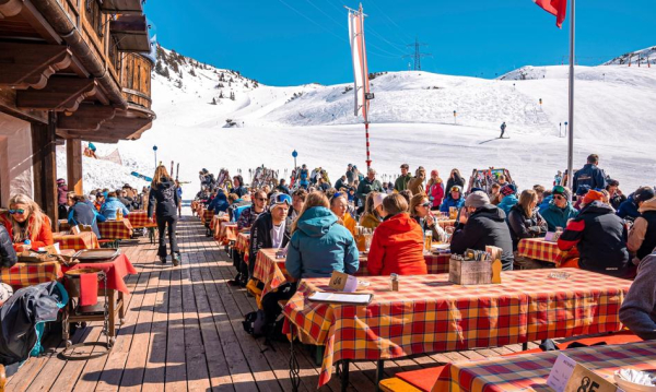 Austria: kusząca oferta pracy sezonowej. Poszukiwani pracownicy. Austria Szuka Pracownikw Sezonowych Oferuje Wyjtkowo Atrakcyjne Warunki 5e37a50, NEWSFIN