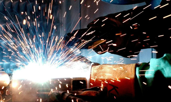 Pmi W Padzierniku 2025 Znalaz Si Najwyej Od P Roku Przemys Idzie Ku Lepszemu 72edfa1, NEWSFIN