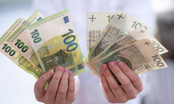 Polscy pracownicy zarabiają o ponad 18 tys. euro mniej niż przeciętny obywatel UE. Ponad 18 Tys Euro Brakuje Polskim Pracownikom Do Redniej Unijnej 1d4d30a, NEWSFIN