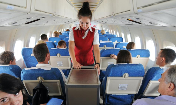 Latanie i wymarzone zarobki. Oto płace stewardes w roku 2025 Praca W Chmurach I Pensja Jak Marzenie Tyle Zarabiaj Stewardessy W 2025 Roku 2c8d590, NEWSFIN