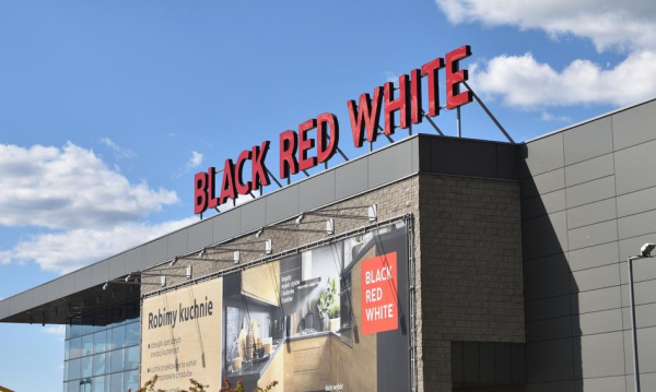 Zwolnienia Grupowe W Black Red White Prac Straci Kolejne 800 Osb 8a7ea5f, NEWSFIN