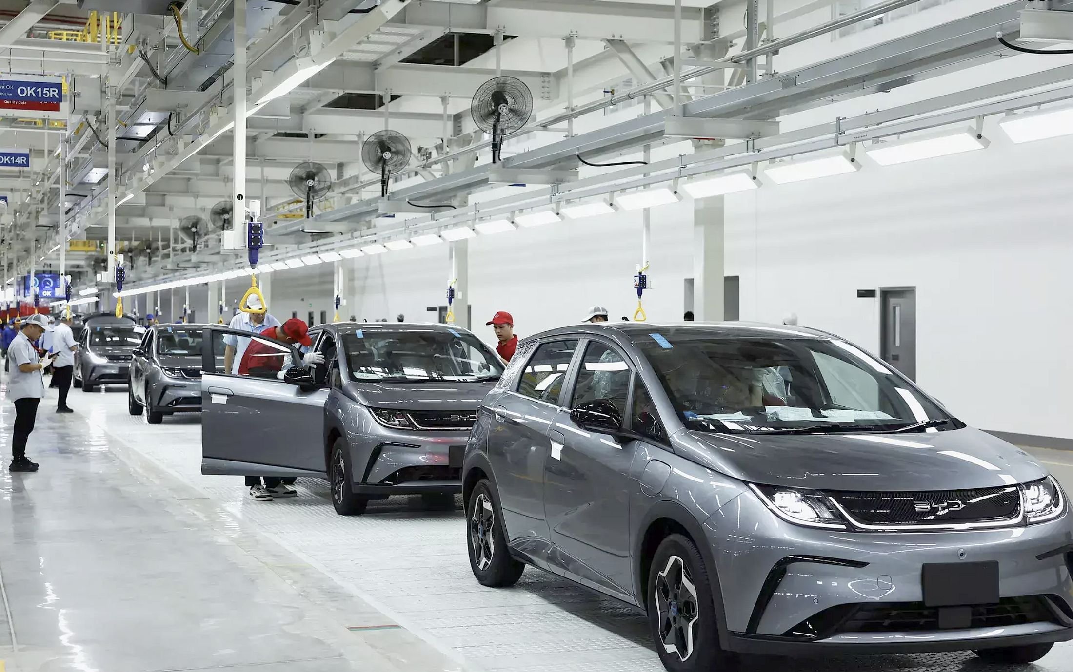 Musk oddaje palmę pierwszeństwa Chinom. BYD górą nad Teslą. 2