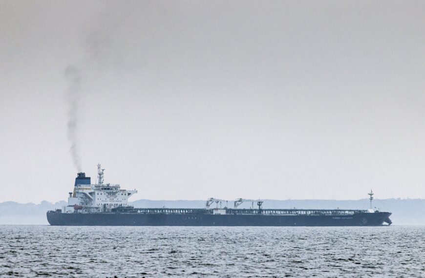 Dwadzieścia sankcji: Cios w rosyjską flotę widmo