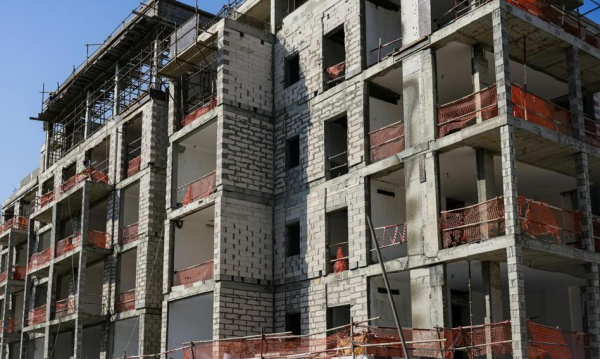 Deweloperzy sami zastawili na siebie pułapkę. Lawinowo rośnie liczba niesprzedanych mieszkań